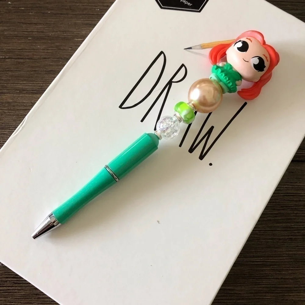 DC Comics: Poison Ivy handmade beaded pen